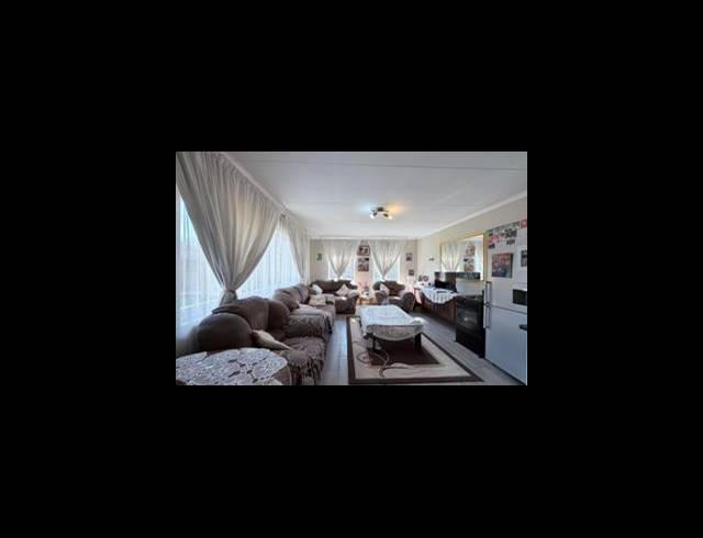 4 BEDROOM HOUSE FOR SALE IN BRACKENDOWNS